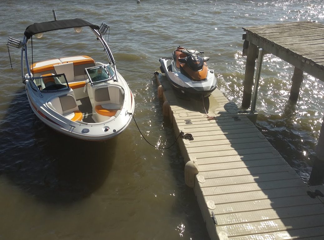Muelle lancha y moto combinado postes Lago Rapel