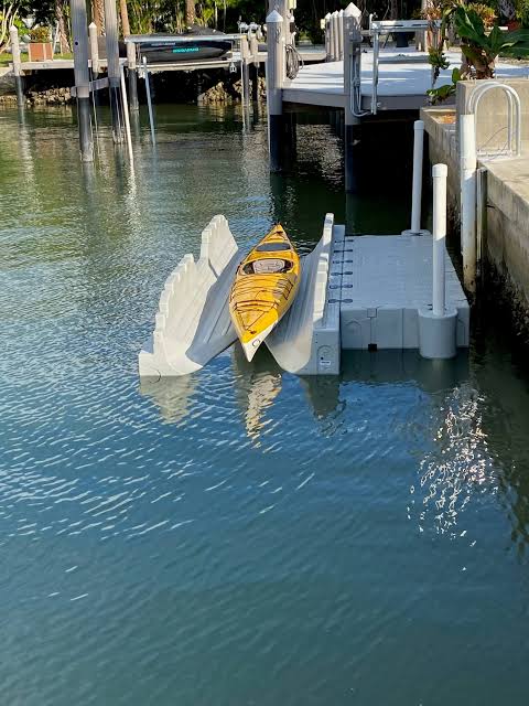 kayak lift muelle chico acceso para kayaks elevador rio