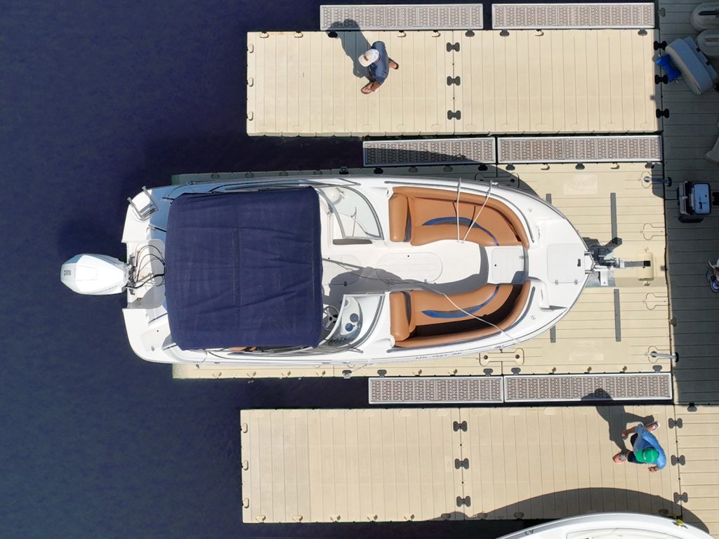 levante comodo y flotante para embarcacioens de todo tamaños ezdock